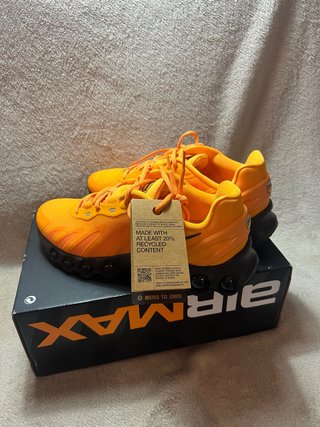 Nike Air Max DN8 Naranja Negro