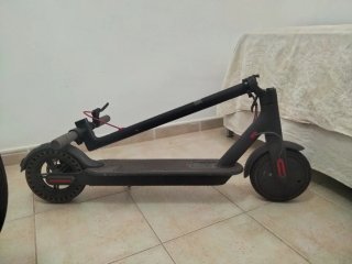 Patinete eléctrico negro Xiaomi M365