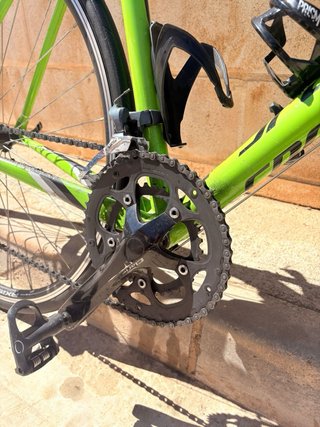Bicicleta de carretera verde
