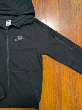 Nike Tech Fleece Sudadera Negra – Hoodie – Swoosh