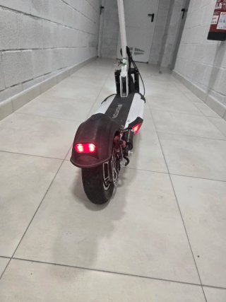 Patinete Eléctrico BRIGMTON BSK-1000 Blanco