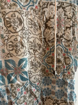 Blusa Camaïeu fluida estampada Talla M
