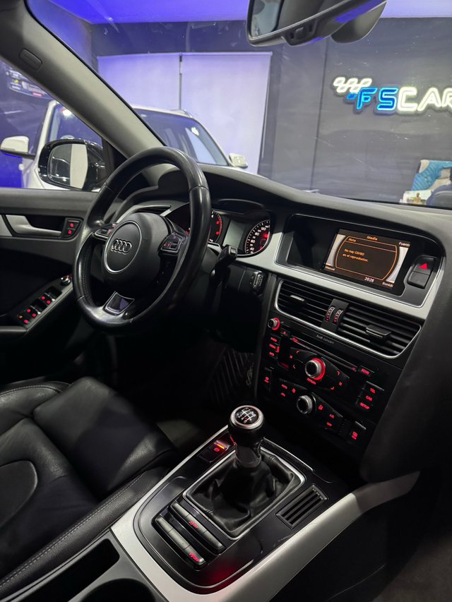 AUDI A4 2.0 TDI 150cv 🟡 NACIONAL SLINE MANUAL