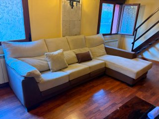 Sofá chaise longue 4 plazas tela beige y marrón