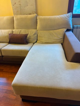 Sofá chaise longue 4 plazas tela beige y marrón