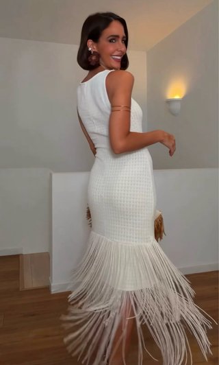 Vestido punto flecos