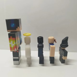 Endertoy + 4 Figuras Roblox
