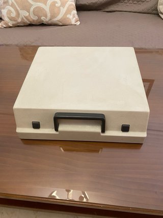 Máquina de escribir AEG Olympia Traveller de Luxe