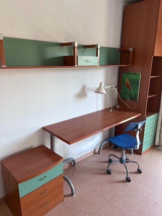 Dormitorio completo estudiantes