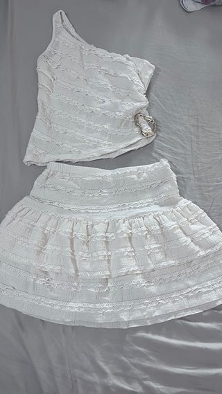 Conjunto blanco falda y top talla M