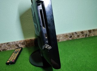 Pantalla Samsung 19'' SyncMaster 533nw + Mando