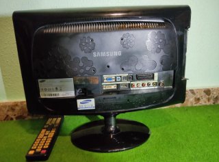 Pantalla Samsung 19'' SyncMaster 533nw + Mando