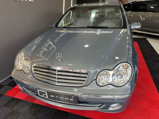 Mercedes-Benz Clase C 2005