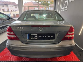 Mercedes-Benz Clase C 2005