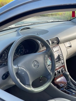Mercedes-Benz Clase C 2005