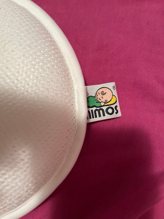 Cojín prevención plagiocefalia de la marca Mimos.