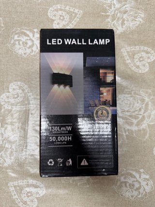 Lampada da parete LED 130Lm/W