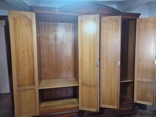 Armario madera clásico espejo, 3 cuerpos