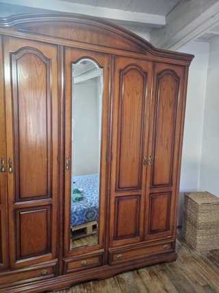 Armario madera clásico espejo, 3 cuerpos