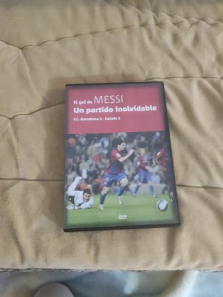PS4 Slim Nera + 4 Giochi (FIFA)