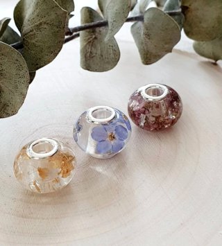 Charm de plata con flores de tu ramo de boda