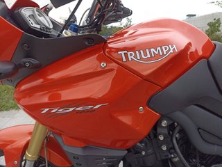 Triumph Tiger 1050 Naranja