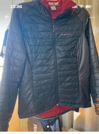 Chaqueta Quechua Mujer Negra y Roja