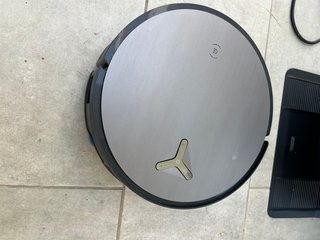 ECOVACS DEEBOT X11 OmniCyclone Robot Aspirador