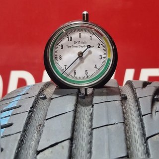 [R. 2061] - 205 60 16 92H UNIROYAL Neumáticos