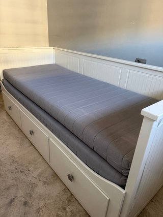 Diván IKEA HEMNES Blanco con 3 cajones