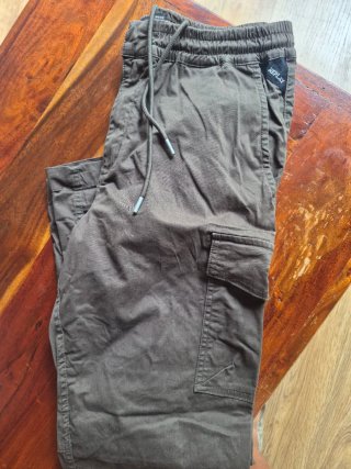Pantalón cargo Replay Sarga Verde Oliva
