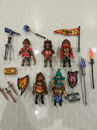 Lote Caballeros Novelmore Playmobil