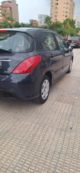 Peugeot 308 2011