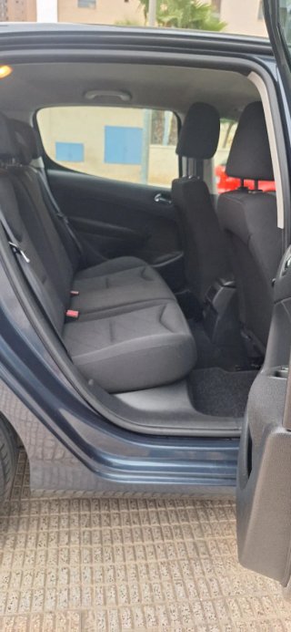 Peugeot 308 2011