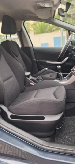 Peugeot 308 2011