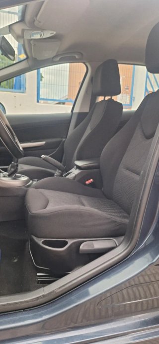 Peugeot 308 2011