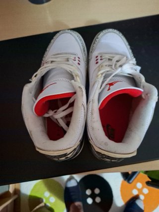 Zapatillas Jordan 3 Blancas y Rojas