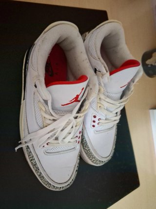 Zapatillas Jordan 3 Blancas y Rojas