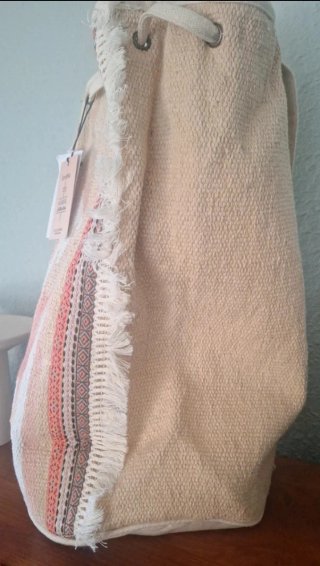 Mochila saco boho/étnico/folk Bershka nueva