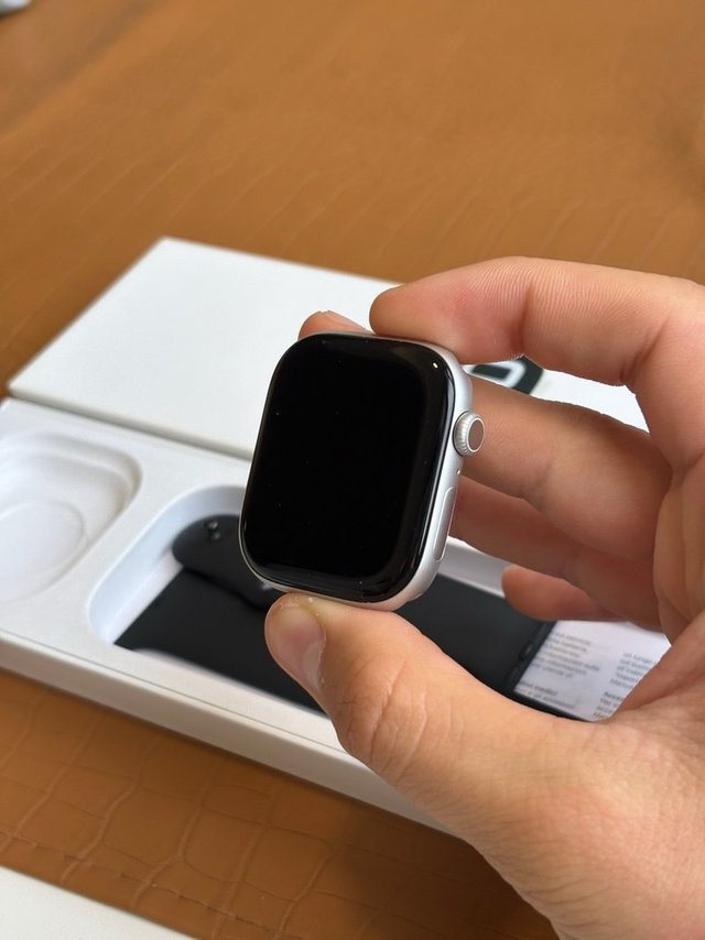 Apple Watch 10 | 100%