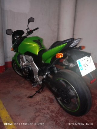 Kawasaki Z750 Verde