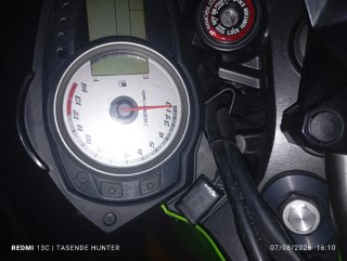 Kawasaki Z750 Verde