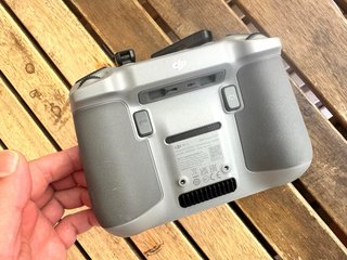 Dron DJI Mini 4 Pro con pantalla
