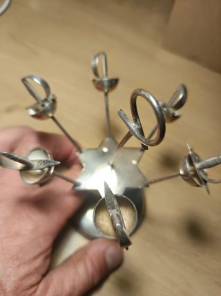 Juego de espadas decorativas