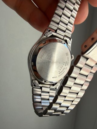 Reloj Seiko 5 Automatic Plata y Blanco