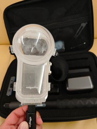 Insta360 X5 Cámara 360 Negra muchos accesorios