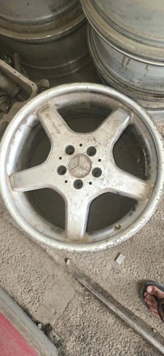 Llantas Mercedes AMG 18 (4 unidades)