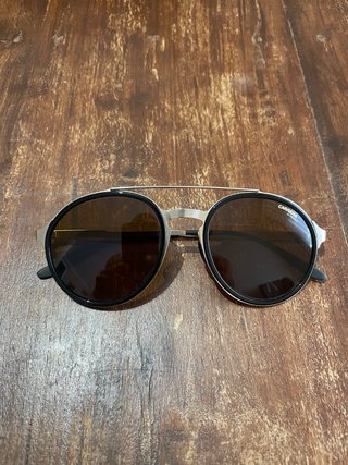 Gafas de sol Carrera negras y plateadas