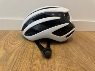 Casco de ciclismo tipo Abus