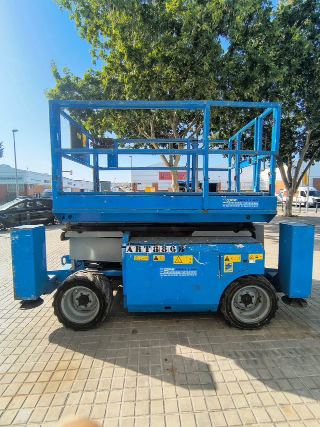 Plataforma Genie GS-3268 RT